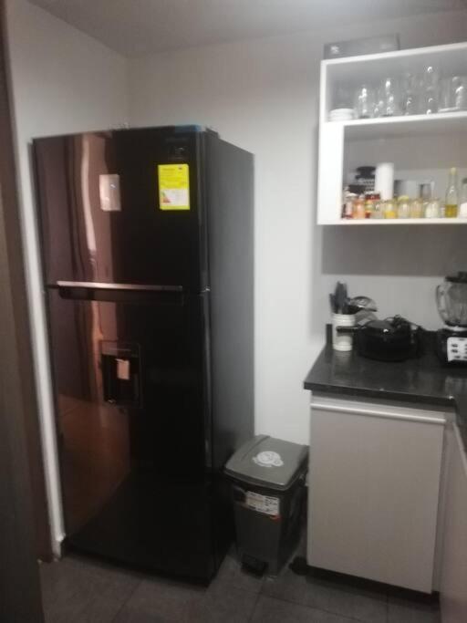 Hermosa Habitacion Privada En Conjunto Residencial Cerca Al Aeropuerto Y Terminal De Bogota, Zonas Comunes Se Comparten Con 1 Persona Apartman Kültér fotó